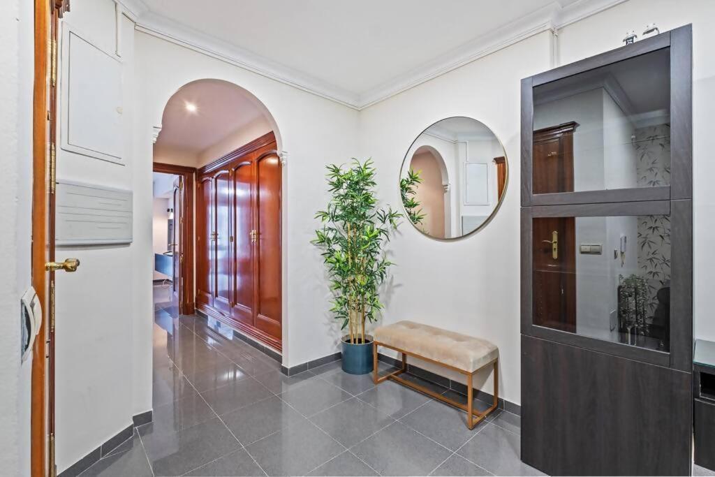 Ferienwohnung Piso En Atarazanas Málaga Exterior foto