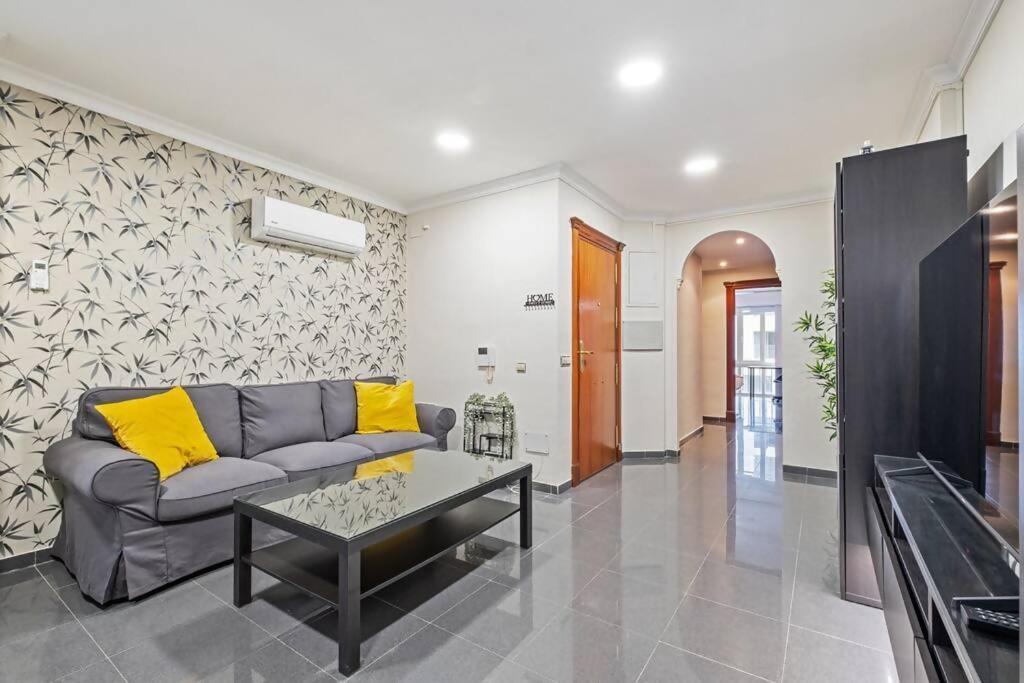 Ferienwohnung Piso En Atarazanas Málaga Exterior foto
